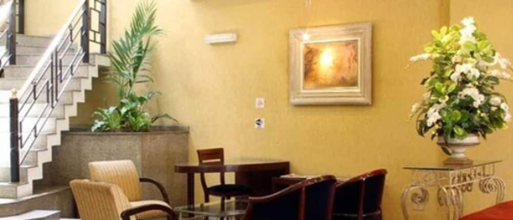 Trevi Hotel E Business Curitiba Exterior photo