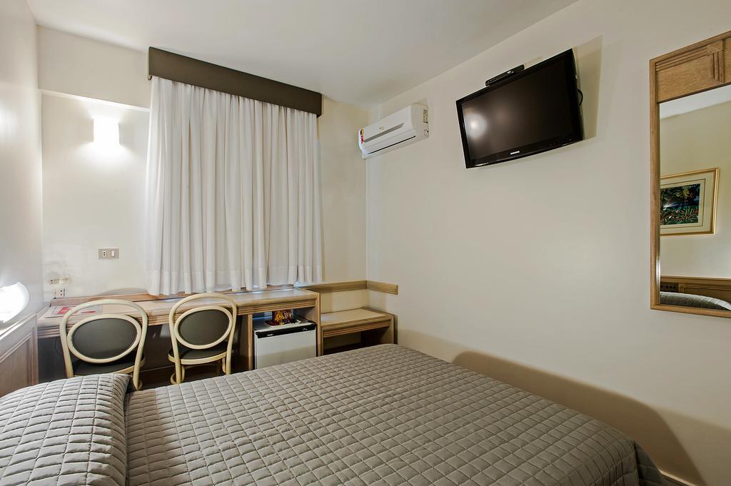 Trevi Hotel E Business Curitiba Exterior photo